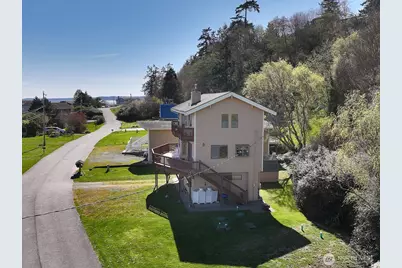 3837 Driftwood Drive, Clinton, WA 98236 - Photo 5