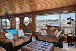 3837 Driftwood Dr, Clinton, WA 98236 - Photo 13