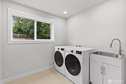 7407 25th Avenue NE, Seattle, WA 98115 - Photo 25