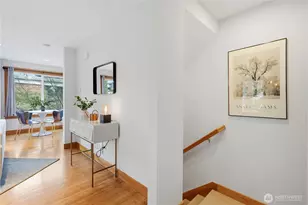 4037 7th Ave NE, Seattle, WA 98105 - Photo 7