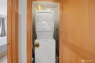 4037 7th Ave NE, Seattle, WA 98105 - Photo 21