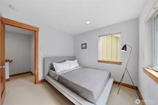 4037 7th Ave NE, Seattle, WA 98105 - Photo 25