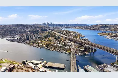 4037 7th Avenue NE #A, Seattle, WA 98105 - Photo 33