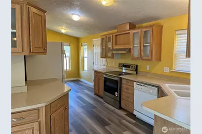 920 Castle Avenue, Winthrop, WA 98862 - Photo 23