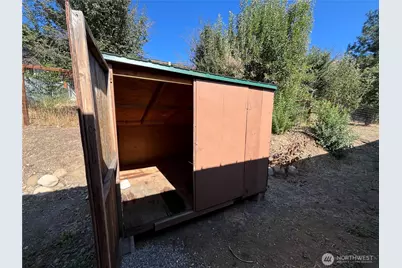 920 Castle Avenue, Winthrop, WA 98862 - Photo 37