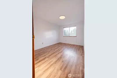 14329 79th Pl NE, Kirkland, WA 98034 - Photo 13