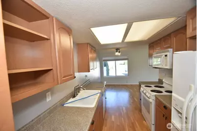 2720 Club Court #107, Mount Vernon, WA 98273 - Photo 7