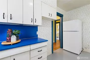 5046 35th Ave NE, Seattle, WA 98105 - Photo 9