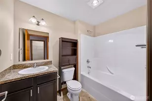 80 NE Melrose Dr, Oak Harbor, WA 98277 - Photo 17