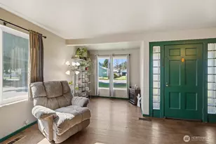 325 3rd St, Morton, WA 98356 - Photo 5