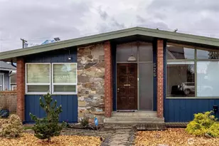 626 E Georgiana St, Port Angeles, WA 98362 - Photo 3