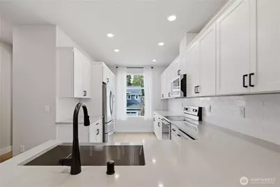 13339 Greenwood Avenue N #C, Seattle, WA 98133 - Photo 11