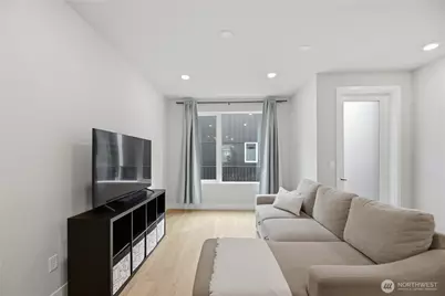 13339 Greenwood Avenue N #C, Seattle, WA 98133 - Photo 5