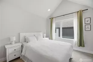 13339 Greenwood Ave N, Seattle, WA 98133 - Photo 15