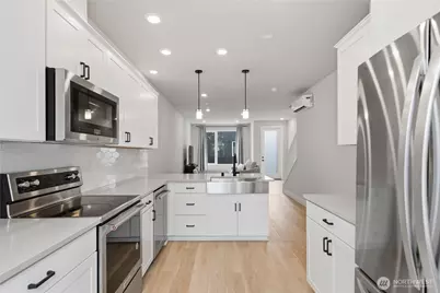 13339 Greenwood Avenue N #C, Seattle, WA 98133 - Photo 9