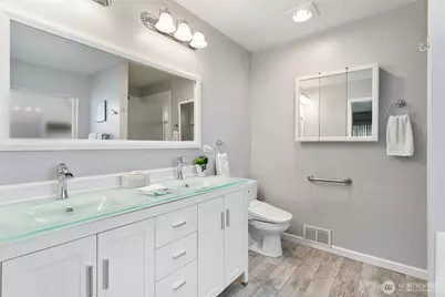 708 Hilltop Avenue, Kent, WA 98031 - Photo 19