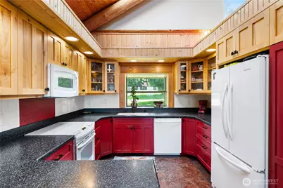 5398 West Shore Road, Anacortes, WA 98221 - Photo 11