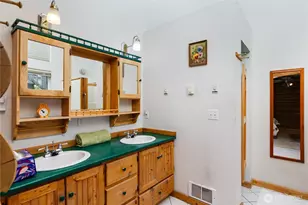 5398 W Shore Rd, Anacortes, WA 98221 - Photo 17