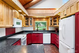 5398 W Shore Rd, Anacortes, WA 98221 - Photo 11