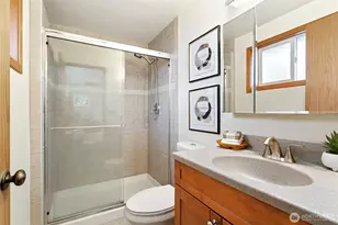 23217 NE 10th Pl, Sammamish, WA 98074 - Photo 19