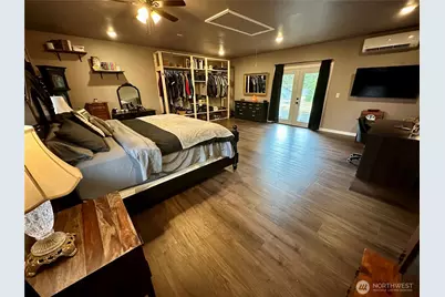 970 N Colony Surf Drive, Lilliwaup, WA 98555 - Photo 17