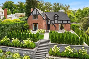1111 37th Ave E, Seattle, WA 98112 - Photo 1