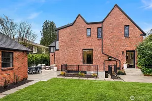 1111 37th Ave E, Seattle, WA 98112 - Photo 27