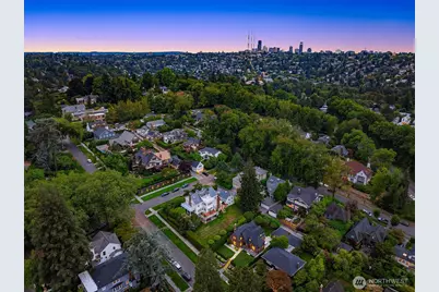 1111 37th Avenue E, Seattle, WA 98112 - Photo 33