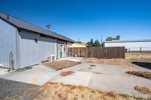 432 E 7th St, Waitsburg, WA 99361 - Photo 17