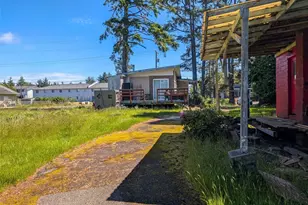 581 Dolphin Ave NE, Ocean Shores, WA 98569 - Photo 17