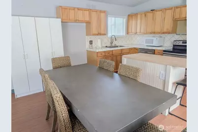 581 Dolphin Avenue NE, Ocean Shores, WA 98569 - Photo 11