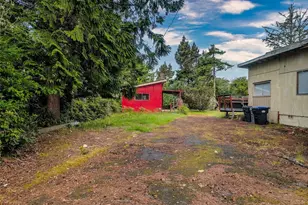 581 Dolphin Ave NE, Ocean Shores, WA 98569 - Photo 7