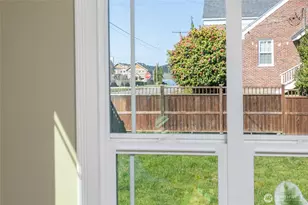 819 K Ave, Anacortes, WA 98221 - Photo 11