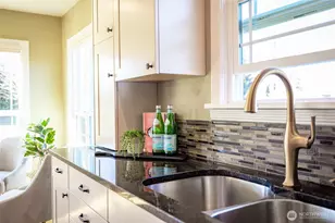 819 K Ave, Anacortes, WA 98221 - Photo 17