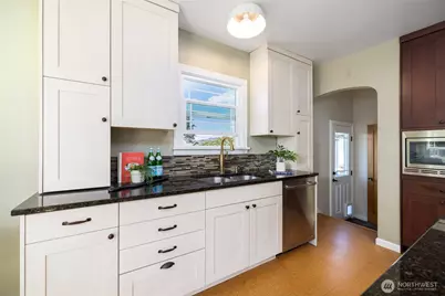 819 K Avenue, Anacortes, WA 98221 - Photo 13