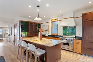 1524 10th Ave W, Seattle, WA 98119 - Photo 9