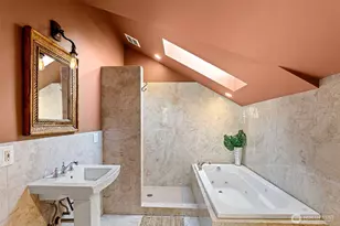 1524 10th Ave W, Seattle, WA 98119 - Photo 21