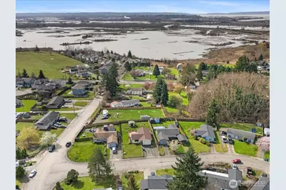 6030 57th Drive NE, Marysville, WA 98270 - Photo 13