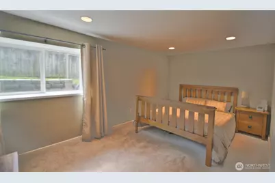 5718 29th Avenue NE, Seattle, WA 98105 - Photo 13