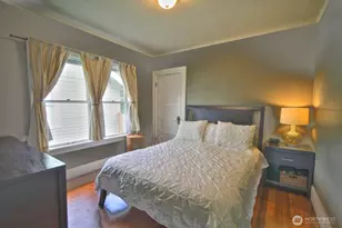 5718 29th Ave NE, Seattle, WA 98105 - Photo 9