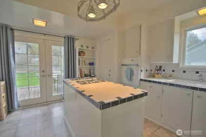 5718 29th Avenue NE, Seattle, WA 98105 - Photo 7