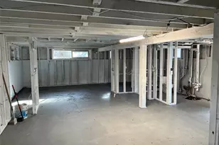 4053 NE 55th St, Seattle, WA 98105 - Photo 17