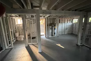 4053 NE 55th St, Seattle, WA 98105 - Photo 13