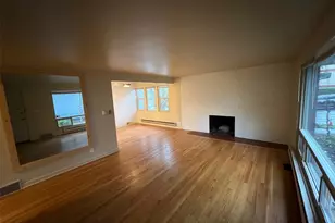 4053 NE 55th St, Seattle, WA 98105 - Photo 5
