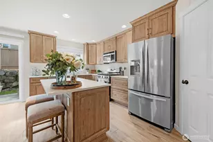 230 202nd St SW, Lynnwood, WA 98036 - Photo 9