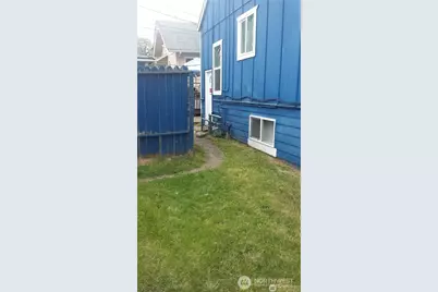 1017 4th Street #C, Bremerton, WA 98337 - Photo 13