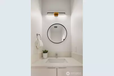 4123 B Chilberg Avenue SW, Seattle, WA 98116 - Photo 13