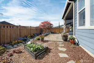 18102 151st St E, Bonney Lake, WA 98391 - Photo 33