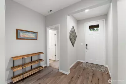 18102 151st St E, Bonney Lake, WA 98391 - Photo 9