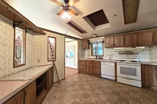 520 N 3rd St, Elma, WA 98541 - Photo 15